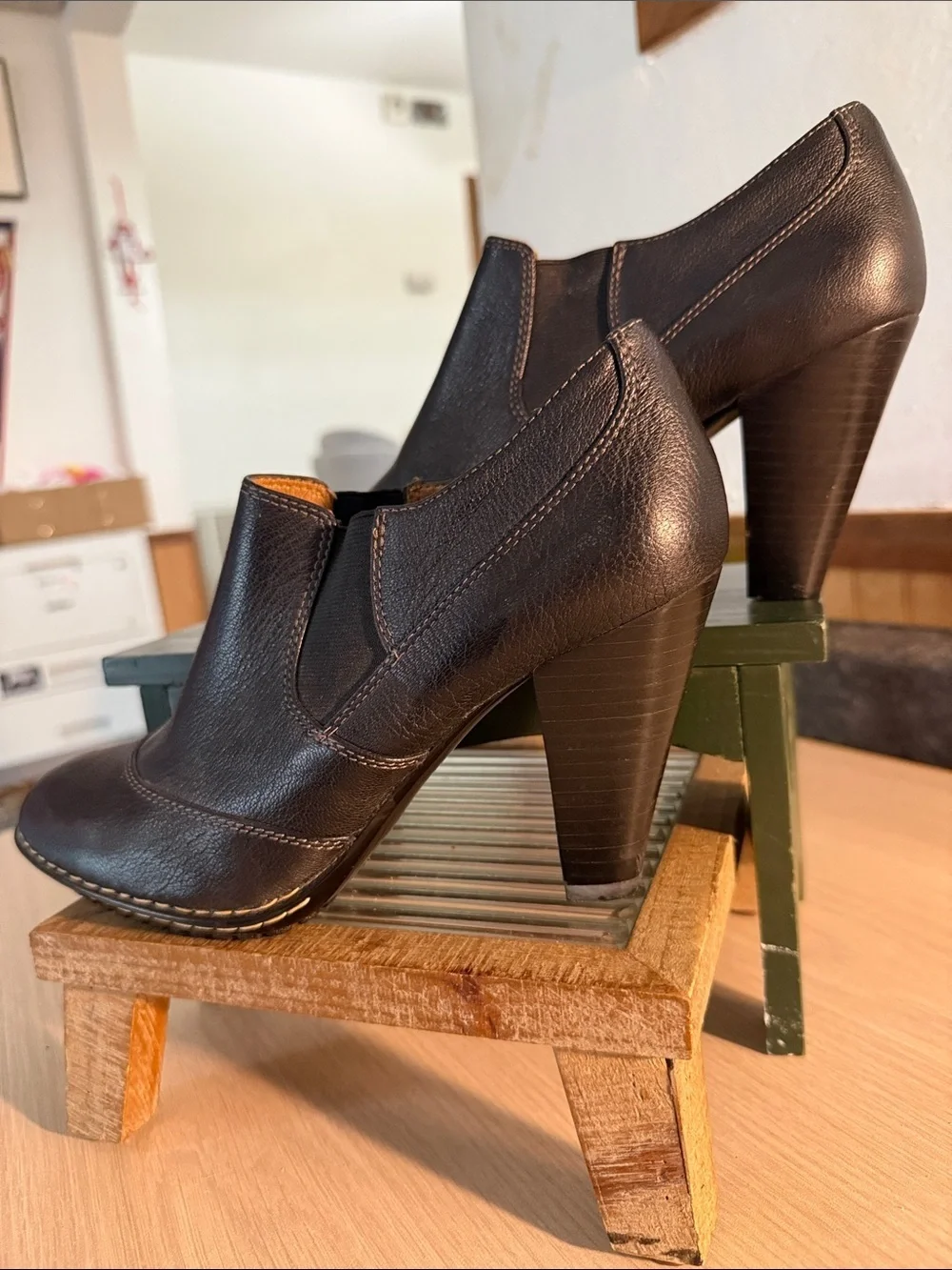 Söfft Black Leather Ankle Booties